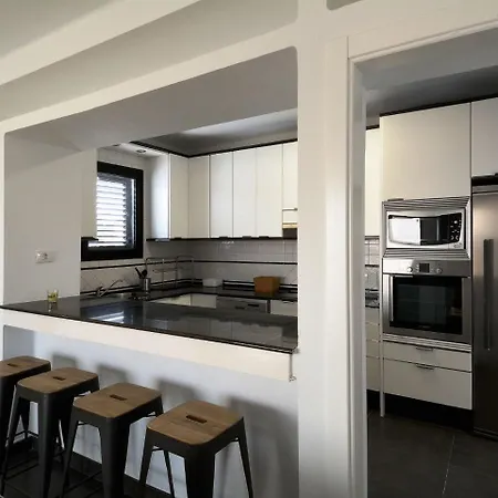 Cozy Holiday Puerto Del Carmen With Swimming Pool Puerto del Carmen (Lanzarote)