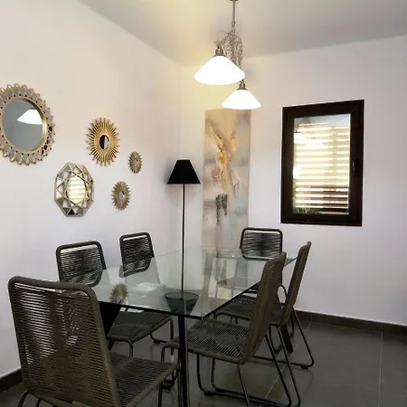 Casa vacanze Cozy Holiday Puerto Del Carmen With Swimming Pool